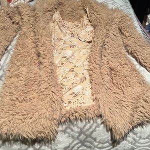Super soft fuzzy winter coat NWOT size L